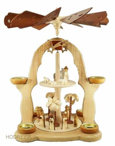 Pyramide doppelstöckig