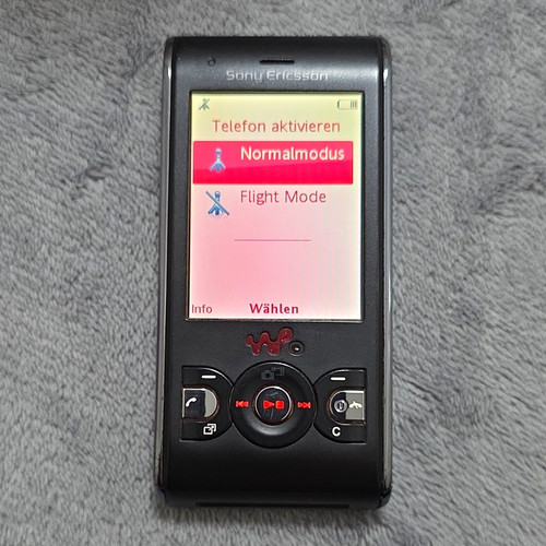 Sony ericsson w715 slider - w715,