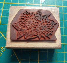 Holz-Stempel Blumen Breite: ca. 4 cm Länge: ca. 5 cm Höhe: ca. 2,5 cm