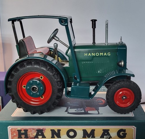 Kovap hanomag r40 traktor - 1:25,
