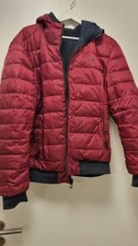 Rote wendbare steppjacke der - wendbare,