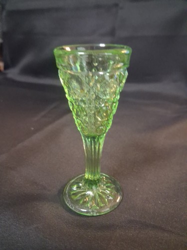 Antikes likörglas pressglas - antikes,