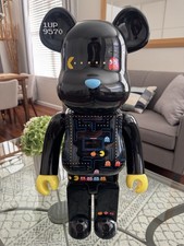 Pac man Bandai Namco Bearbrick