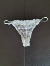 String Tanga Damen Spitze mit verspielten Details Gr. 38
