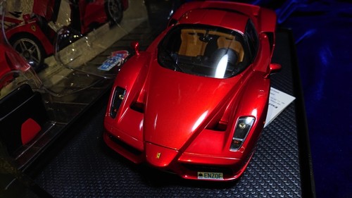 Ferrari enzo f - 1/18,