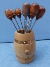 26549. Kleines Fass aus Holz mit 12 Bowlepieker Cocktailspieße