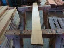 Satinholz Monvingui Holz Brett