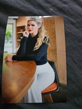 Erotik Akt, Frau blond hübsch Tattoo roter Lippenstift 13/16 (15X10) Foto