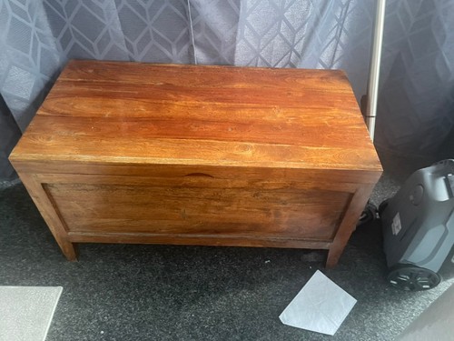 Holztruhe tisch - -,