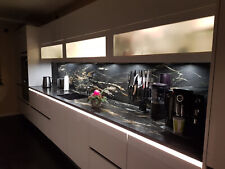 Küchenzeile mit Mile Elektrogeräten