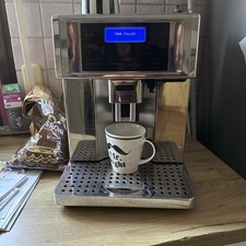 DeLonghi  prima donna, avant , mit leichtem Defekt, Wasserauslauf, f.Bastler