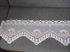 Scheiben-/Bistrogardine weiß mit Blumenmotiv + gezackter Leiste ca. 75 x 30 cm
