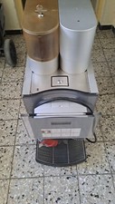 Zwei kaffeemaschinen - zwei,