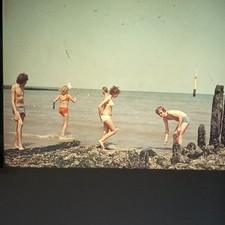 5 Dias Aus Den 60 Er 70 Er Jahren hübsche junge Frau, Mann Bikini-Fotos Erotik