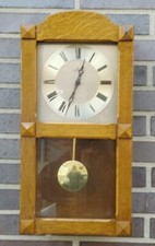 Regulator Wanduhr Pendeluhr Uhr JUNGHANS Quartz, Eiche RAL P43, läuft sehr genau