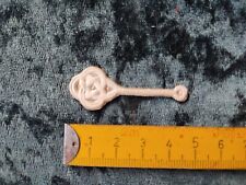 alter kleiner Teppichklopfer/Ausklopfer für die Puppenstube Küche,Zubehör