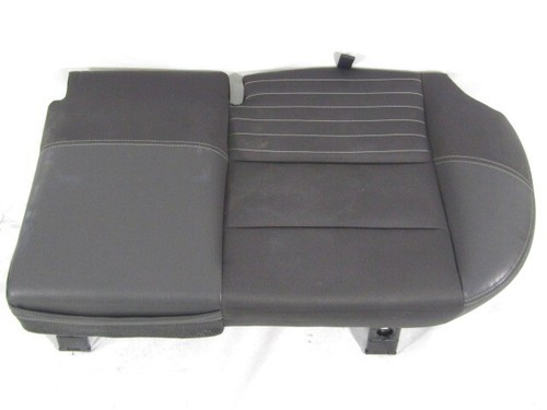 8650895 sitzend geisterbilder - 8650895,