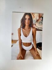 EMILY RATAJKOWSKI : TOLLES