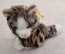 Steiff Katze ca. 20 cm x 17 cm mit Ohrfähnchen neuw.