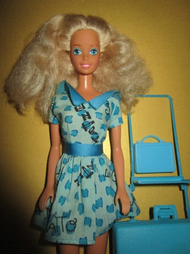 993 blonde vintage barbie - blonde,