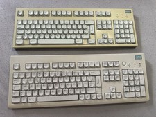 2x Siemens Nixdorf PC-Tastatur – Deutsches Layout, gebraucht