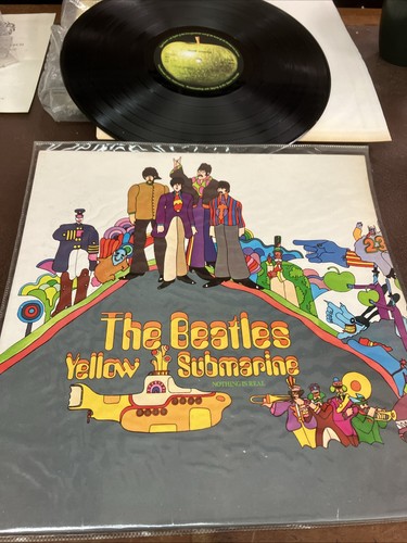 Beatles yellow submarine album - submarine,