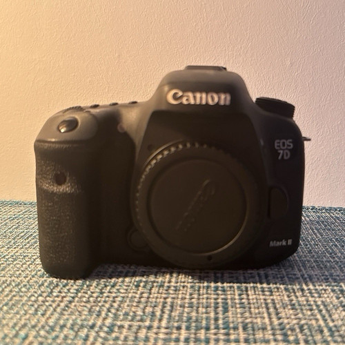 Canon eos mark - mark, ii