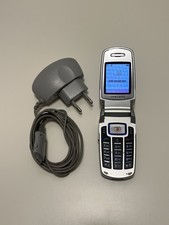 Vintage Samsung Flip Phone |