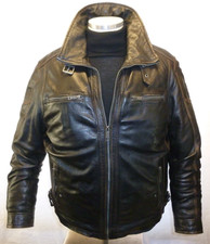 Herren Lederjacke im Flieger
