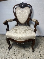 Antike Sessel im Louis XVI