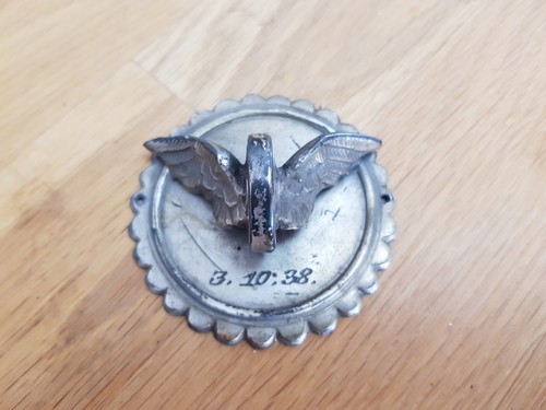 Alte plakette mit emblem - alte,