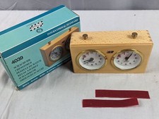 NEW Schachuhr International