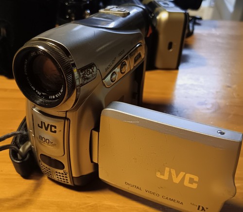 Jvc d240e minidv camcorder - gr-d240e, minidv-camcorder