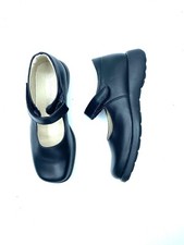 DAS KARUSSELL TÄNZERINNEN