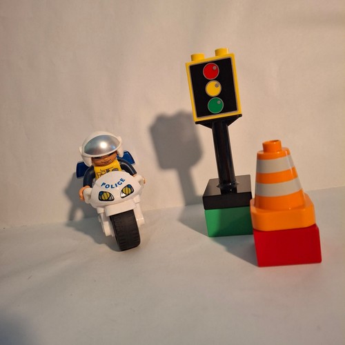 Lego 5679 duplo - duplo, polizist
