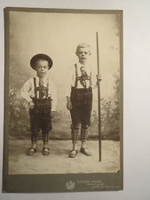 Jena - 2 boys - costume -