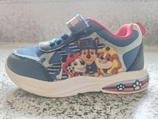 (Jungen-) Kinderschuhe in verschiedenen Farben und Modellen, Gr. 26
