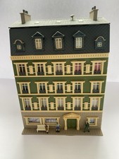Modelleisenbahn, Hochhaus, Geschäftshaus, Mehrfamilienhaus, HO, am Haus 3Figuren
