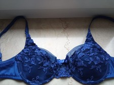 Nachtblaues Wäscheset von Fanny - BH und Slip