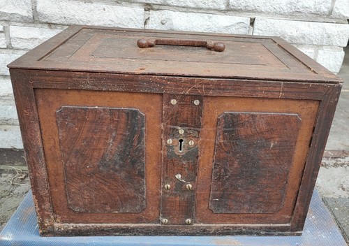 Antike kriegskasse soldtruhe - antike,