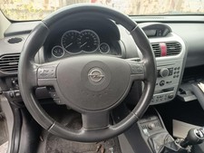 Opel Corsa C 3-TRG Bj 2005 original Lenkrad(Leder) mit Radiobedienung 0913297 