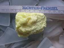 Schwefel Indonesien Vulkan Ijen  Rohstein, 124 g Sammlungsauflösung
