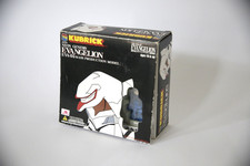 Medicom Toy Kubrick Neon