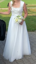 Brautkleid von Tian van Tastique, weiß, Brautdirndl, Gr. 38 mit Spitzen-Mieder