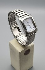 Lotus 15341 WR50 Quartz Unisex Armbanduhr in guter Erhaltung