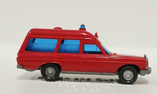 Wiking mercedes 200 feuerwehr - 200,