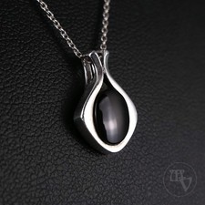 Vintage kleiner 835er Silber Anhänger Onyx / Schwarzer Stein 1,5cm 1,2g