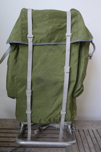 Tragegestell mit rucksack - tragegestell,