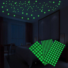 Fluoreszierende Sternennacht