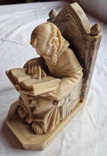 Mönchförmiger buchhalter aus - mönchförmiger,